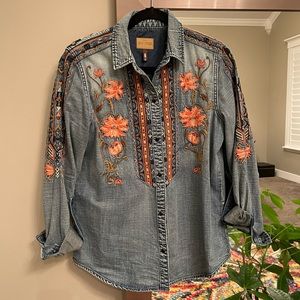 Driftwood “Sandy” embroidered denim shirt. M